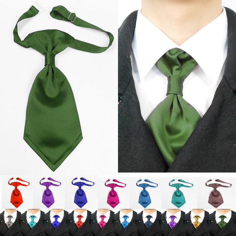 green satin cravat for groomsman or bridegroom